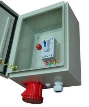 Ящик однолинейный с автоматическим выключателем и штепсельным разъемом ЯВША 2-25